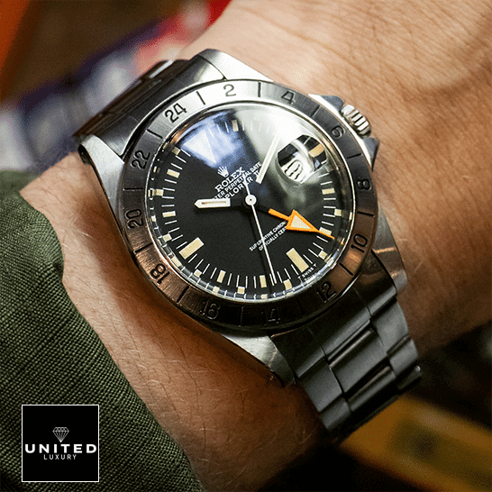 Rolex Explorer II 1655 Rolex Explorer II 1655 (Antique) WARO025 Black Dial Replica on his arm
