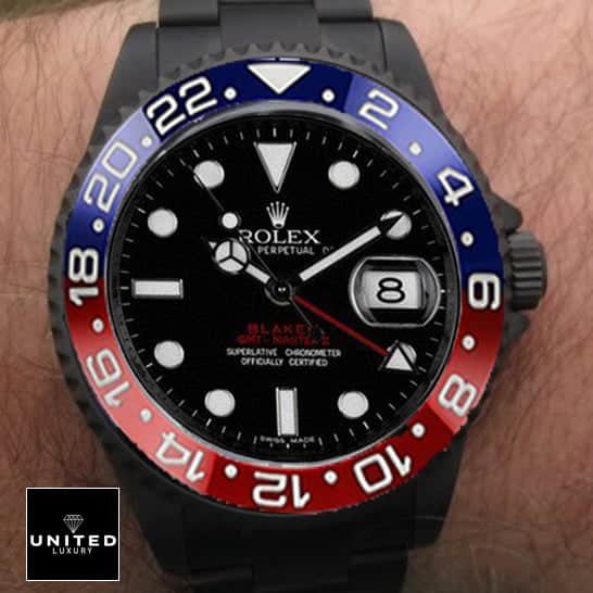 Rolex GMT-Master II 126710BLRO-0001 Rolex Pepsi Black 126710BLRO-0001 Replica on his arm