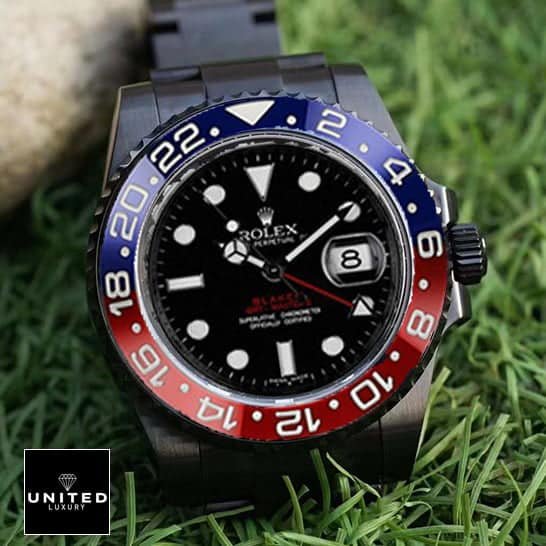 Rolex GMT-Master II 126710BLRO-0001 Rolex Pepsi Black 126710BLRO-0001 Replica on the grass