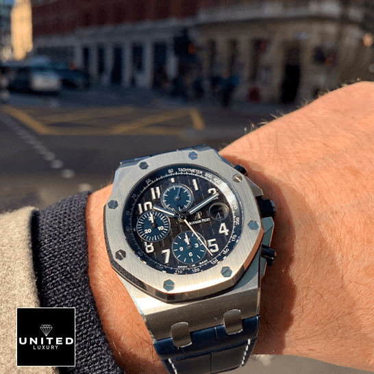 Audemars Piguet Royal Oak Offshore 26470ST audemars_piguet_royal_oak_offshore_chronograph_26470ST.OO_.A028CR.01_hand