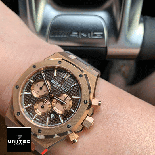 AP Royal Oak Chronograph 26331OR.OO.D821CR.01 Audemars Piguet Royal Oak Chocolate Dial Replica in the mercedes car