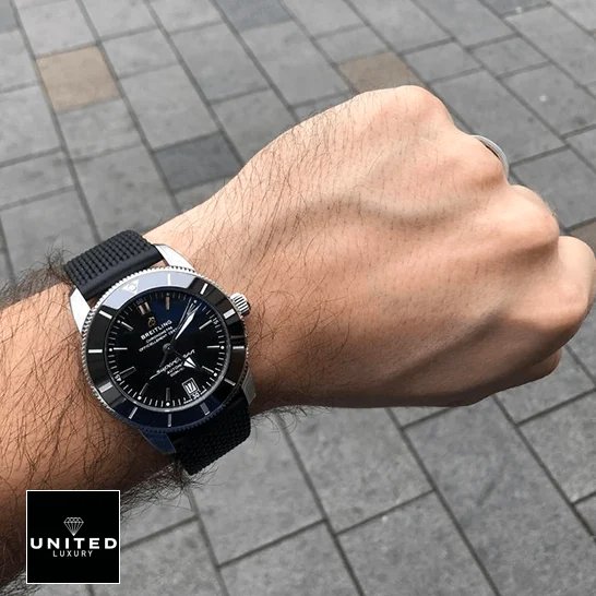 Breitling 128348RBR-0030 Breitling Superocean Heritage Automatic Replica on the man wrist