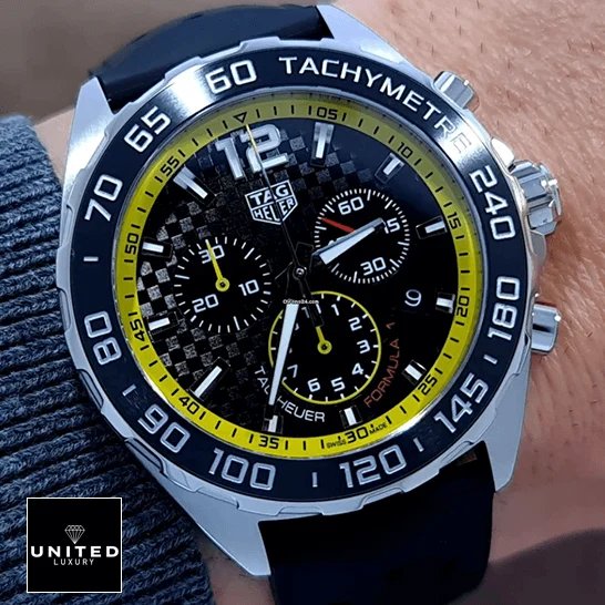 TAG Heuer Formula 1 CAZ1010.FT8024 Tag Heuer Carrera Yellow Black Dial Replica on the man wrist