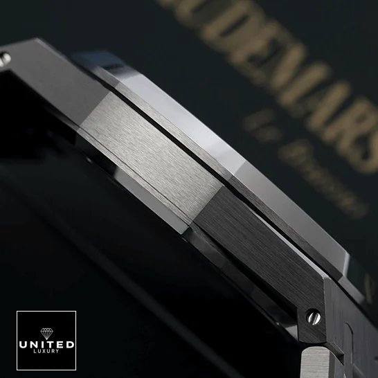 Audemars Piguet Royal Oak 15500ST.OO.1220ST.03 audemars-piguet-royal-oak-15500ST.OO_.1220ST.04-replica-leftside