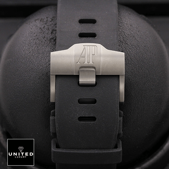 AP Royal Oak Offshore 26405CE.OO.A002CA.02 AP Royal Oak Black Rubber Bracelet Steel Clasp Replica closed clasp